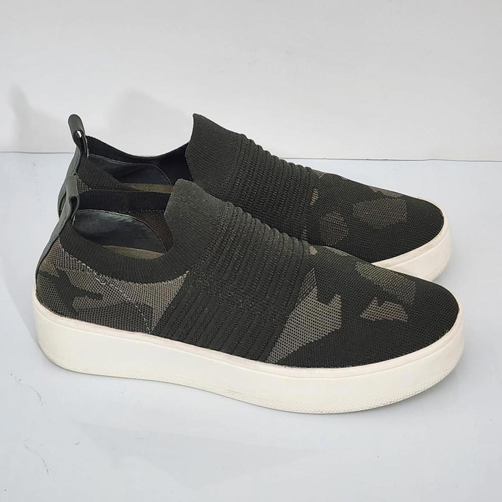 Steve Madden Beale Slip Ons